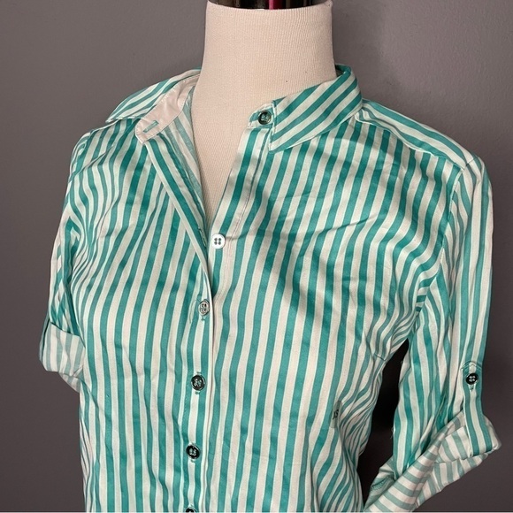 NWT New York & Company stretch striped button up shirt size XS - Picture 4 of 6